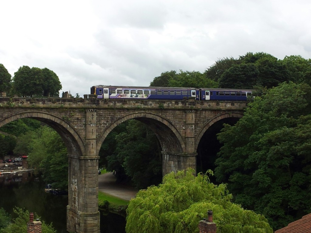 Train on bridge 20160707_134917_resized